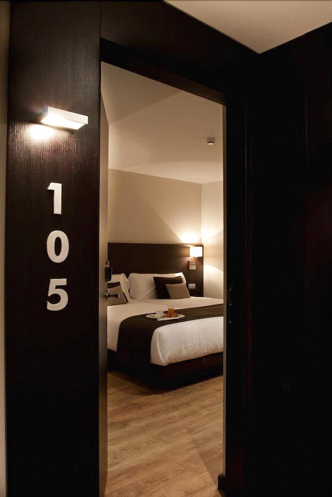 Hotel Paloma Томельйосо Екстер'єр фото